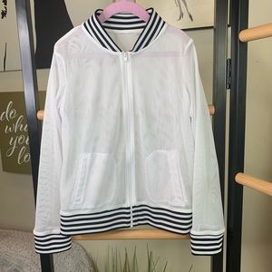 Girls mesh active jacket! Size 8